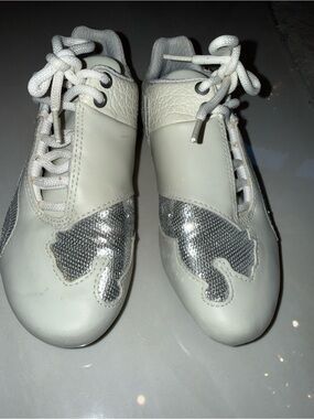Puma White Sneakers with silver Accents